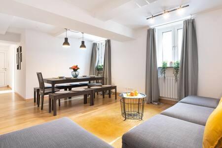 Marienplatz Apartment 2 Bedrooms Living Room Kitchen Munich Luaran gambar